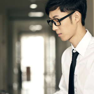 光溜溜的美女素材图片
